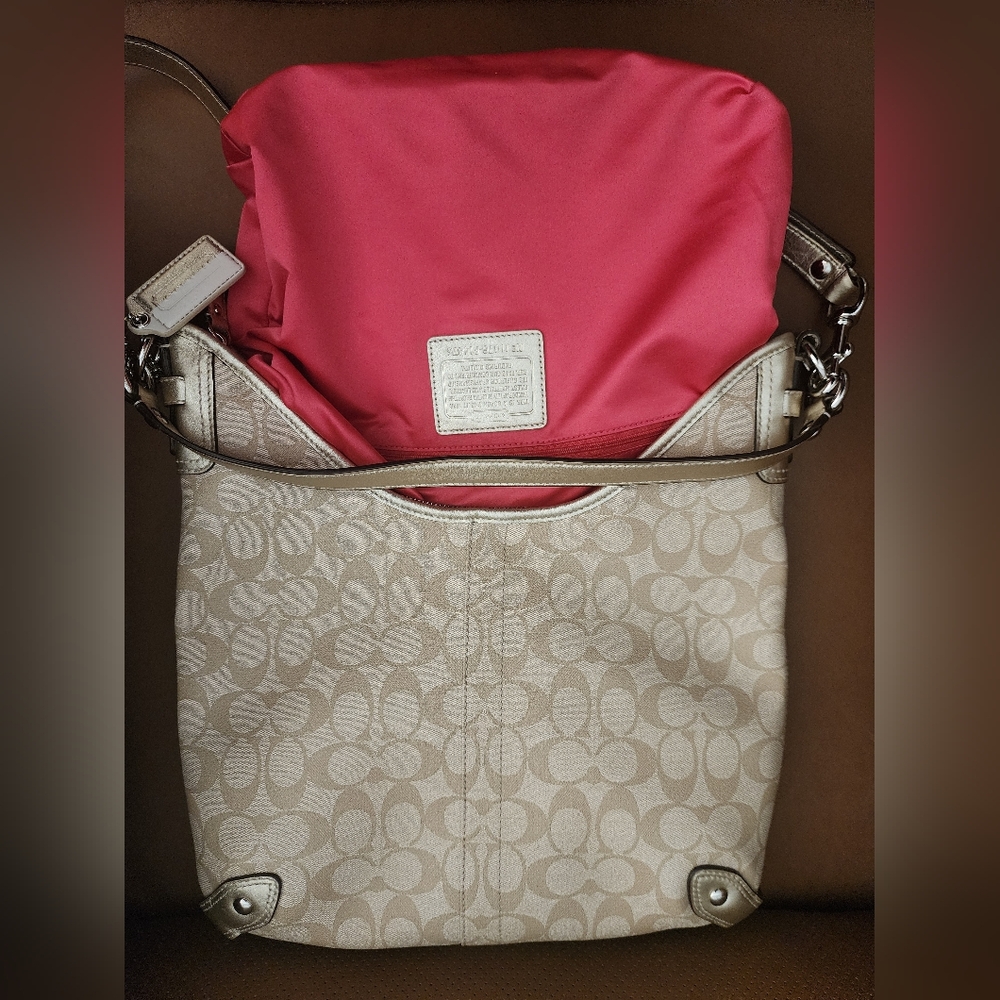 Coach Beige & White & Gold Adjustable 1 Crossbody/1 Shoulder Strap - Picture 11 of 16